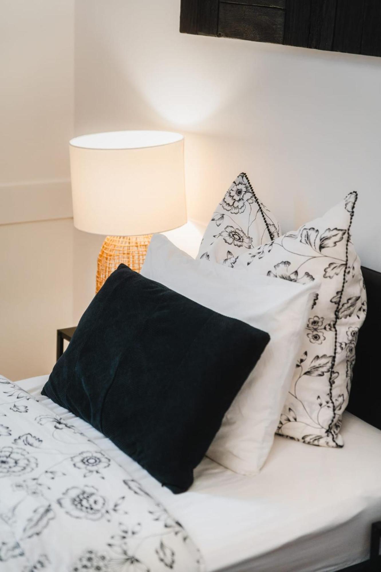Roomchic - Les Ambassadeurs