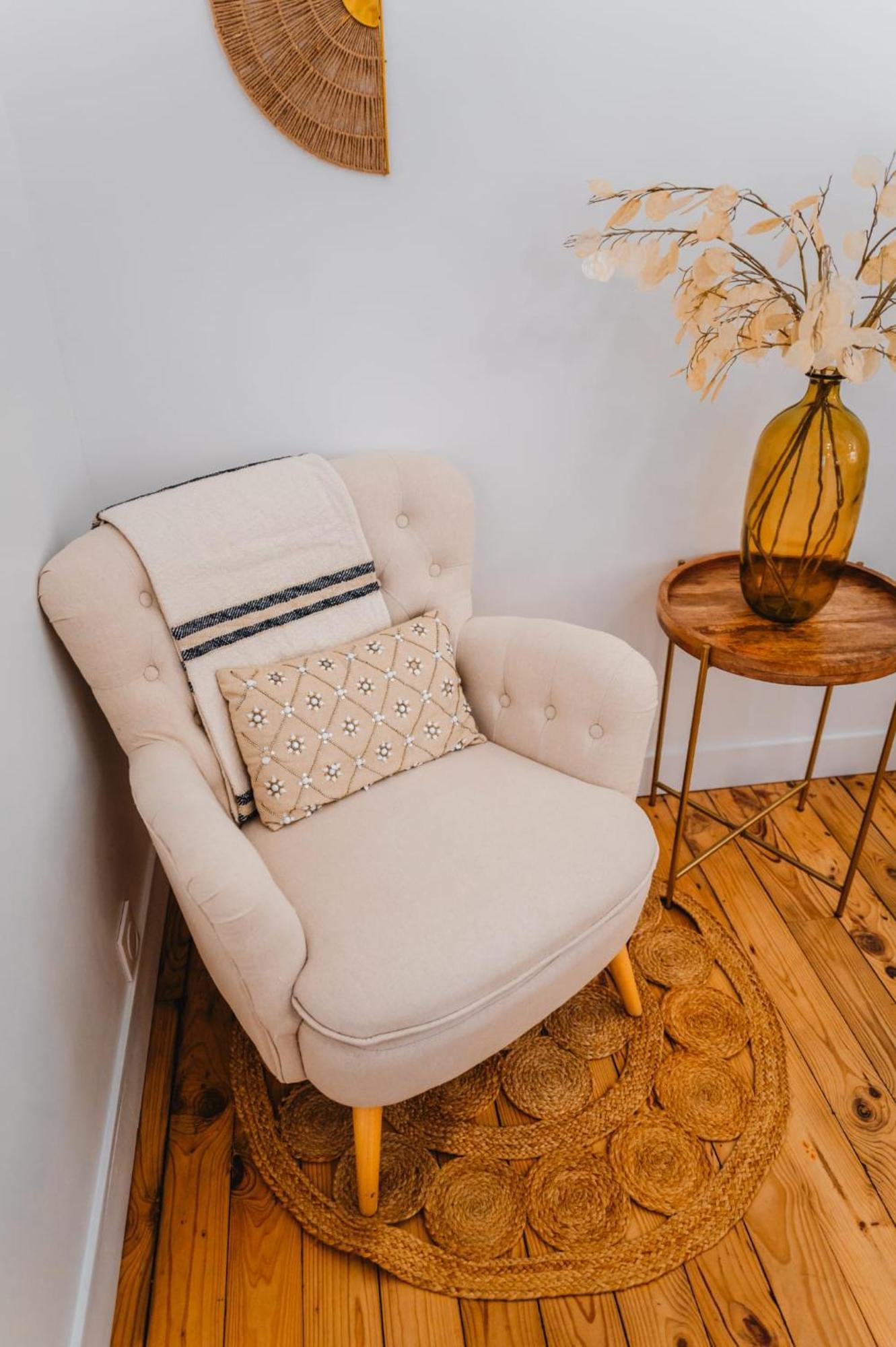 Roomchic - Les Ambassadeurs Appartement
